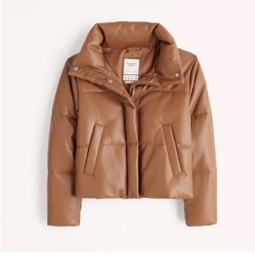 Abercrombie and fitch cropped vegan leather puffer medium